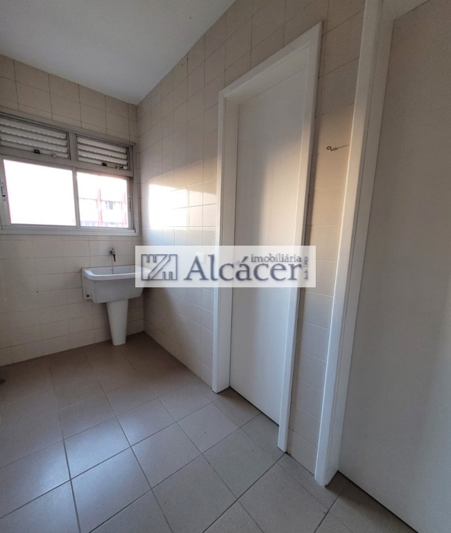 Apartamento para alugar em Champagnat, Curitiba — Galvão Vendas - Imóveis a venda em Curitiba