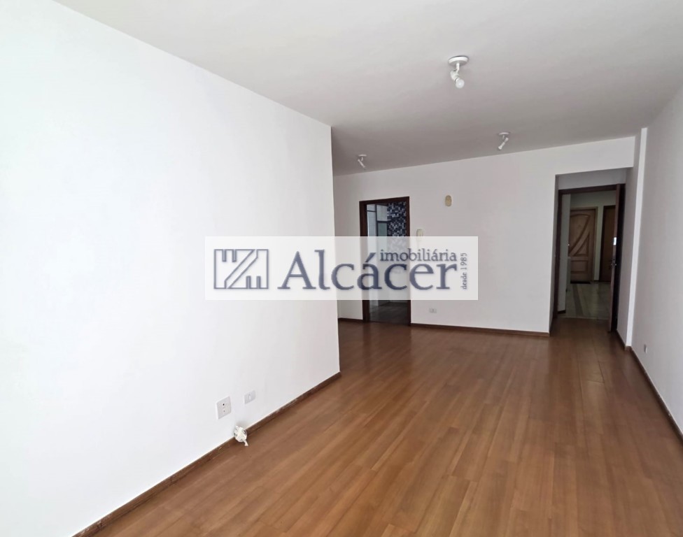 Apartamento para locacao no Bigorrilho em Curitiba com 144,28m² por R$ 4.375,00