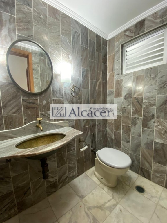 Apartamento para alugar em Alto Da Gloria, Curitiba — Imobiliária Razão