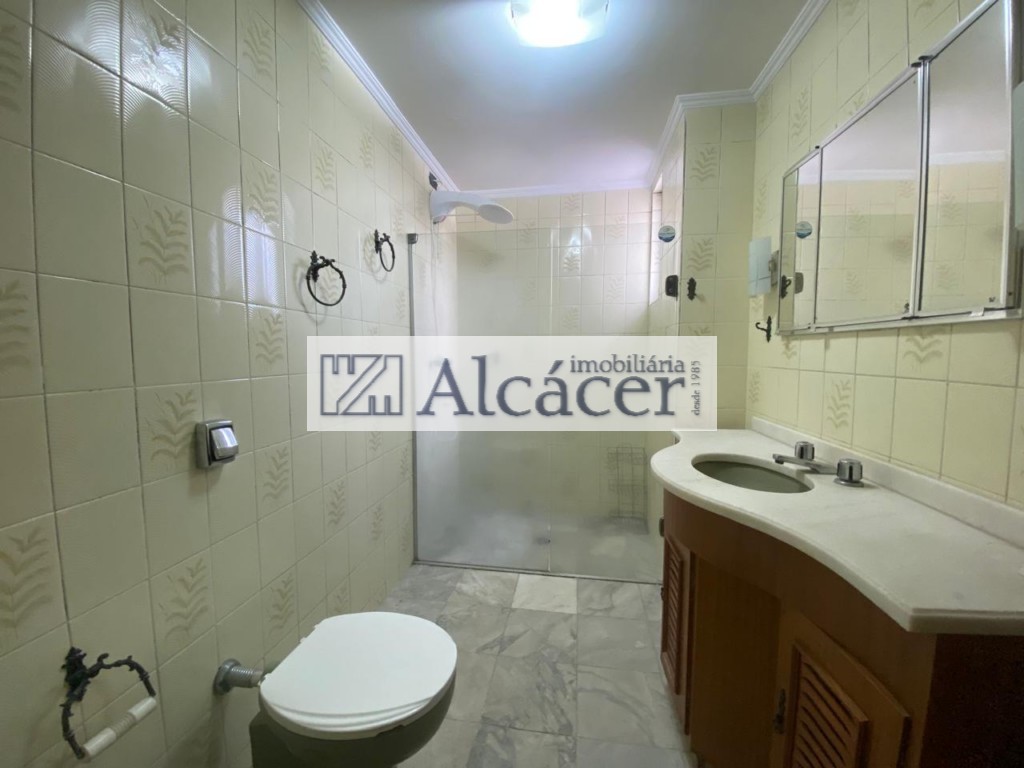 Apartamento para alugar em Alto Da Gloria, Curitiba — Imobiliária Razão
