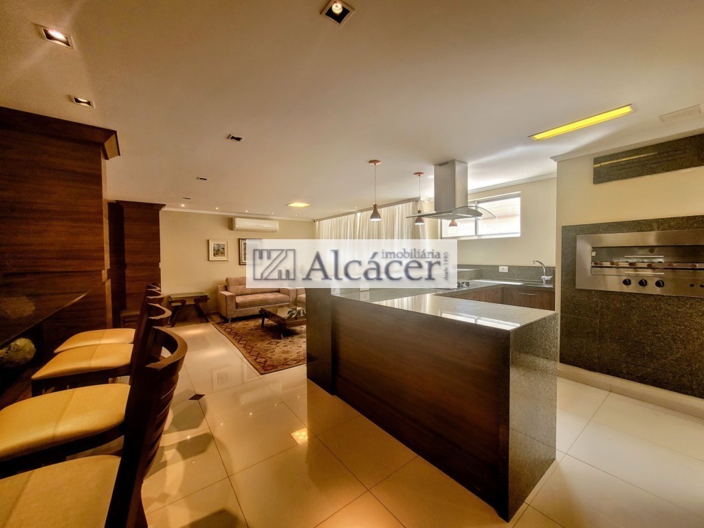 Apartamento para alugar em Alto Da Gloria, Curitiba — Imobiliária Razão