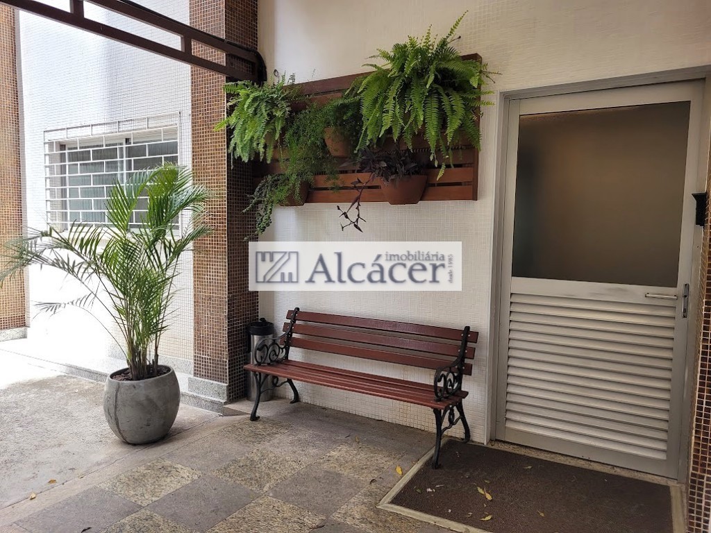 Apartamento para alugar em Alto Da Gloria, Curitiba — Imobiliária Razão