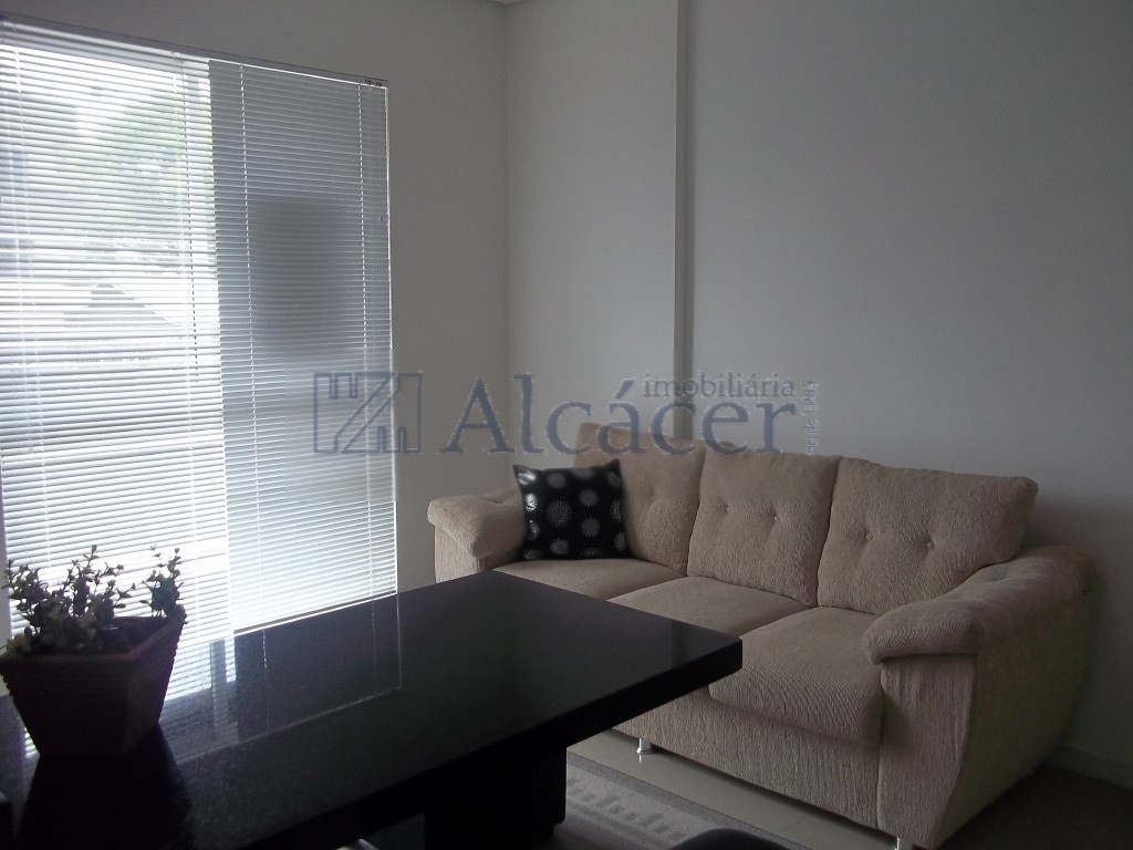 Apartamento para locacao no Alto da Gloria em Curitiba com 42m² por R$ 2.875,00