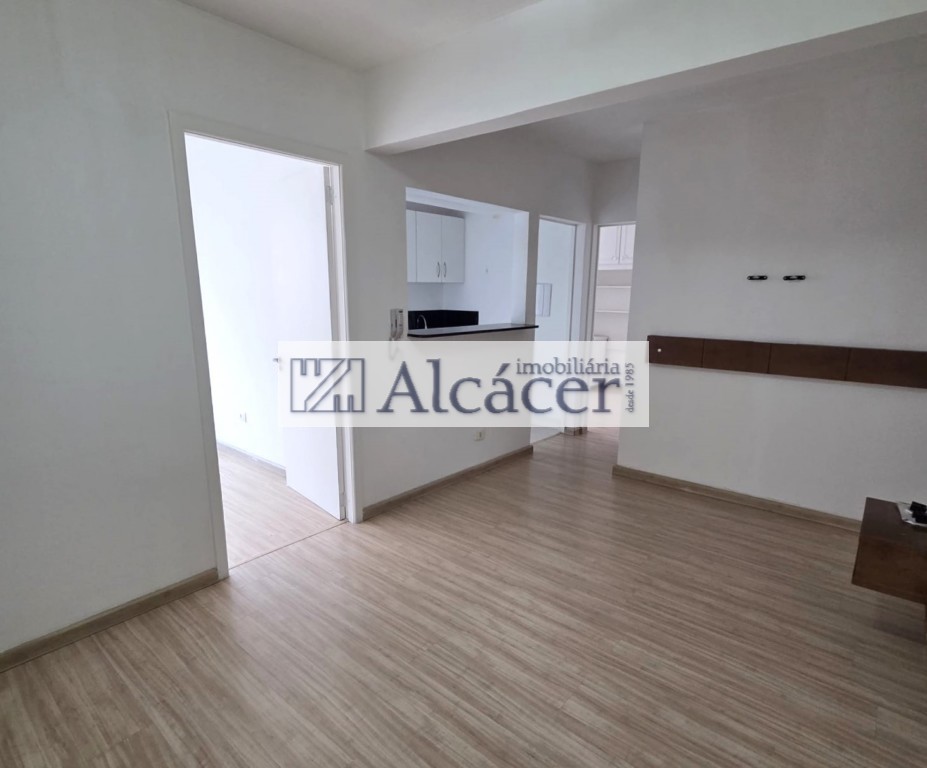 Apartamento para locacao no Agua Verde em Curitiba com 62,07m² por R$ 3.125,00