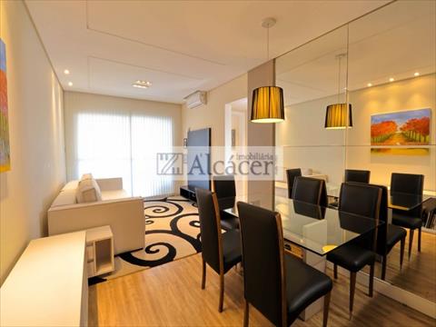 Apartamento para locacao no Centro em Curitiba com 152m² por R$ 6.875,00