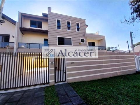 Sobrado para locacao no Agua Verde em Curitiba com 211m² por R$ 8.125,00