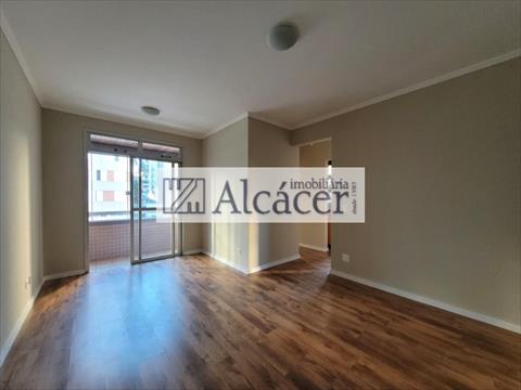 Apartamento para locacao no Champagnat em Curitiba com 136m² por R$ 4.187,50