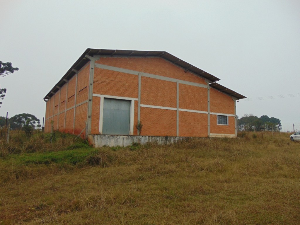 Barracão para locacao no Aguas Claras em Campo Largo com 600m² por R$ 6.868,72