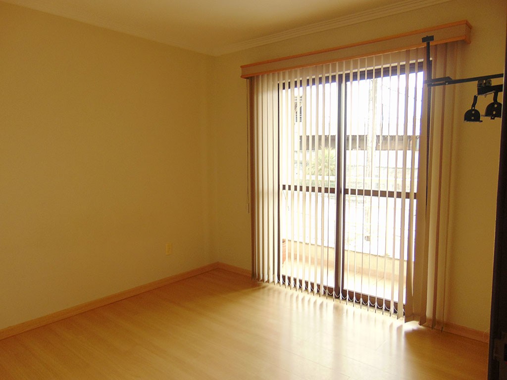 Sobrado para locacao no Centro em Campo Largo com 114,99m² por R$ 2.600,00