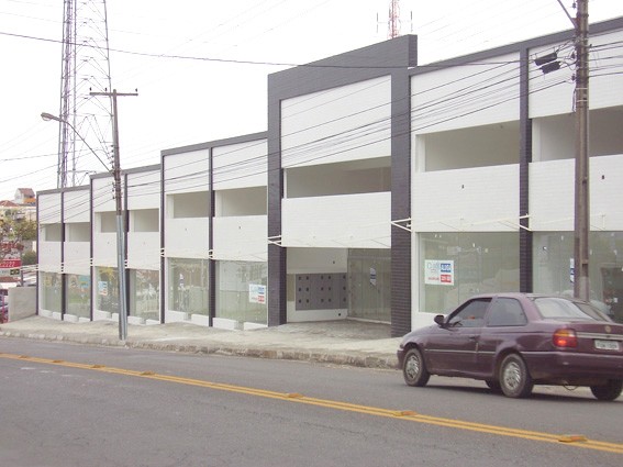 Loja para locacao no Centro em Campo Largo com 70m² por R$ 3.400,00