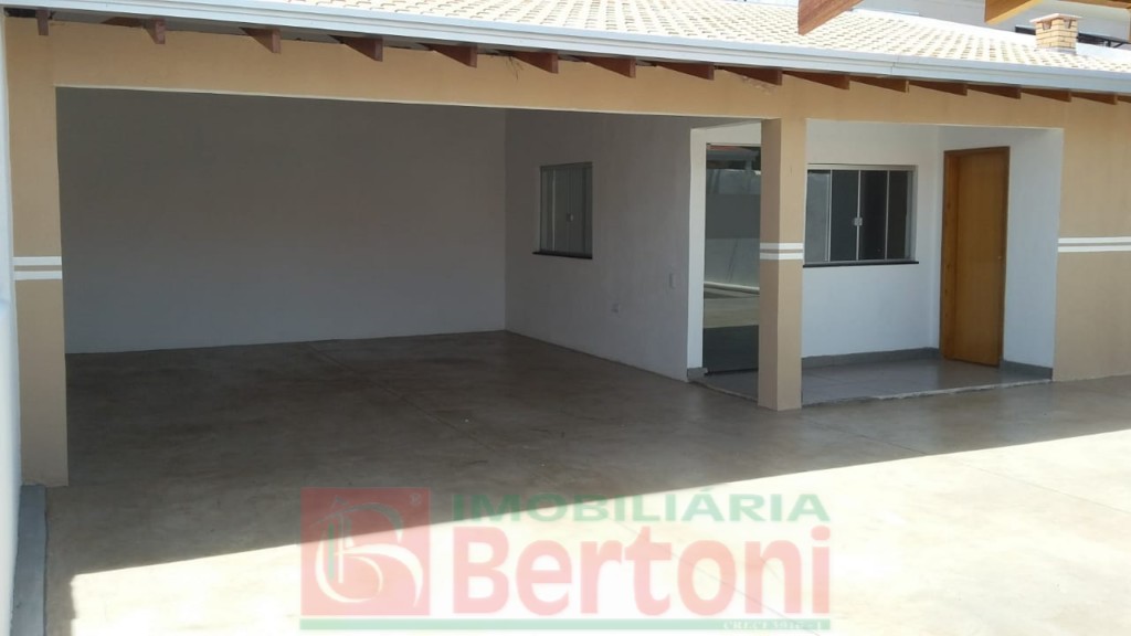 Residência para locacao no Jardim Baroneza em Arapongas com 0m² por R$ 1.950,00