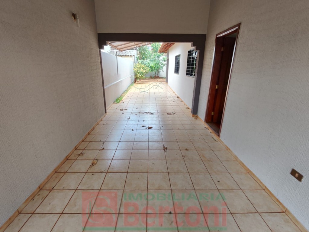 Residência para venda no Jardim Santo Antonio em Arapongas com 100m² por R$ 480.000,00