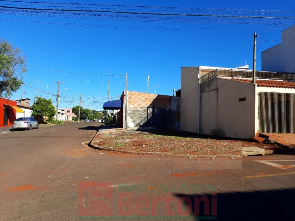 Residência para venda no Jardim San Rafael III em Arapongas com 66,08m² por R$ 140.000,00