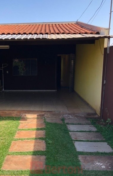 Residência para venda no Jardim Monaco em Arapongas com 100m² por R$ 180.000,00