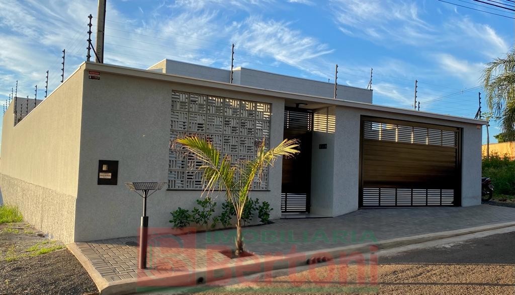Residência para venda no Jardim Morumbi em Arapongas com 194,05m² por R$ 970.000,00