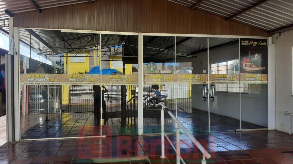 Sala Comercial para locacao no Vila Nova em Arapongas com 0m² por R$ 3.500,00