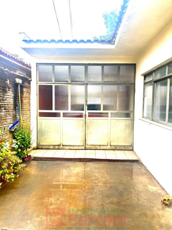 Residência para venda no Centro em Arapongas com 360m² por R$ 1.800.000,00
