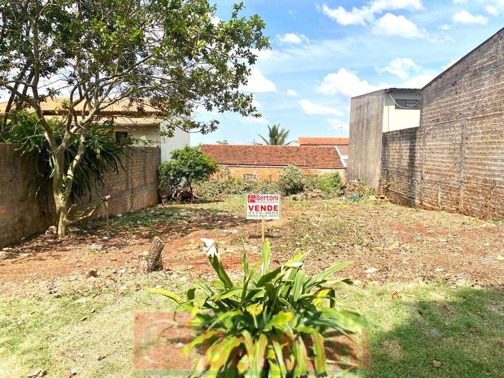 Terreno para venda no Jardim Nova Baroneza em Arapongas com 0m² por R$ 150.000,00