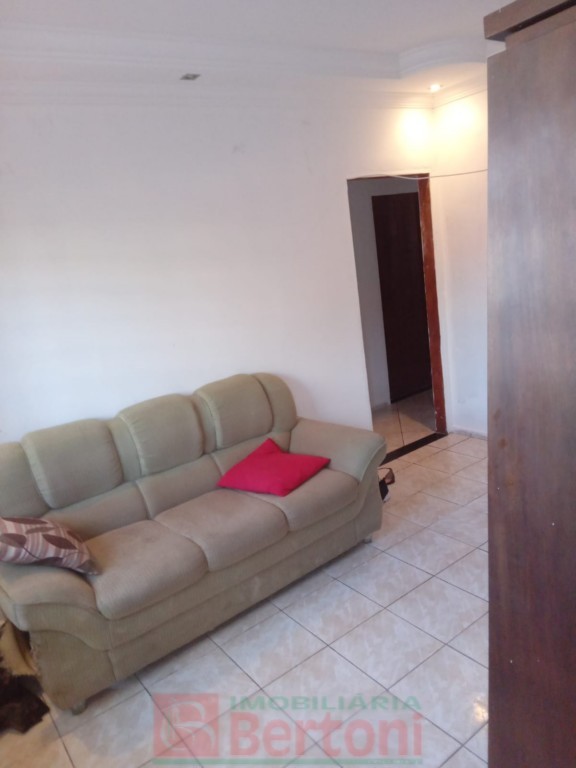 Residência para venda no Jardim San Rafael II em Arapongas com 99,15m² por R$ 210.000,00