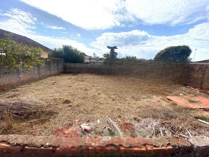 Terreno para venda no Vila Araponguinha em Arapongas com 0m² por R$ 215.000,00