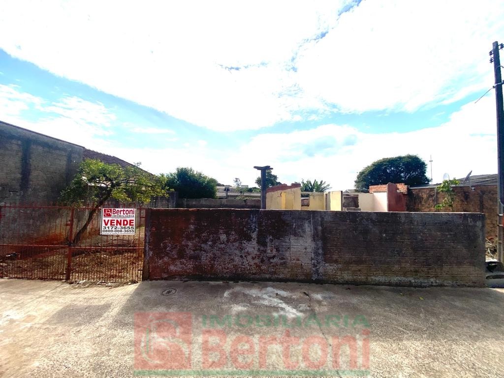 Terreno para venda no Vila Araponguinha em Arapongas com 0m² por R$ 215.000,00