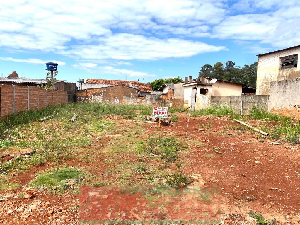 Terreno para venda no Vila Araponguinha em Arapongas com 0m² por R$ 420.000,00