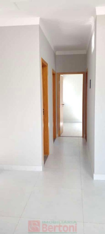 Residência para venda no Jardim Interlagos II em Arapongas com 70m² por R$ 270.000,00