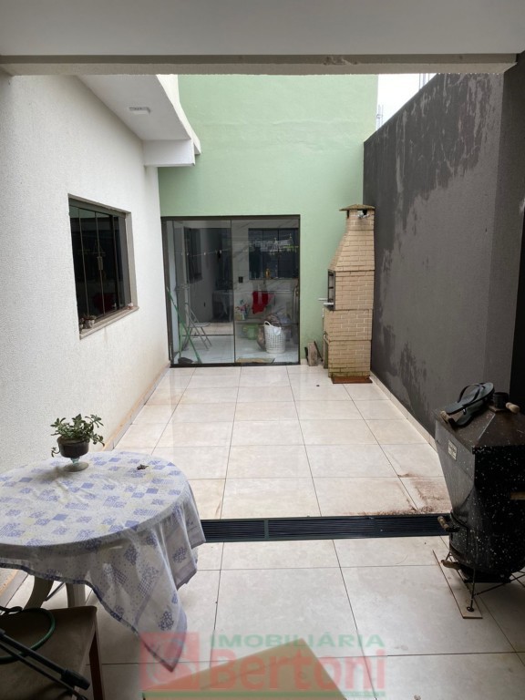Residência para venda no Jardim Parana em Arapongas com 197,25m² por R$ 750.000,00