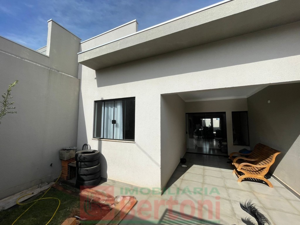 Residência para venda no Residencial Tozzi em Arapongas com 100m² por R$ 340.000,00