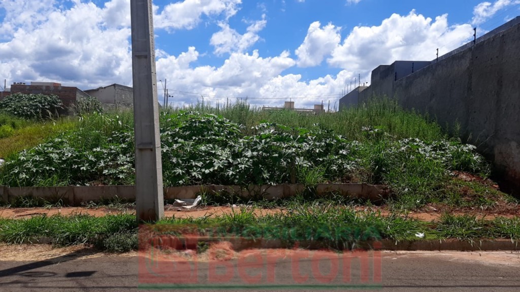 Terreno para venda no Cidade Jardim em Arapongas com 0m² por R$ 95.000,00