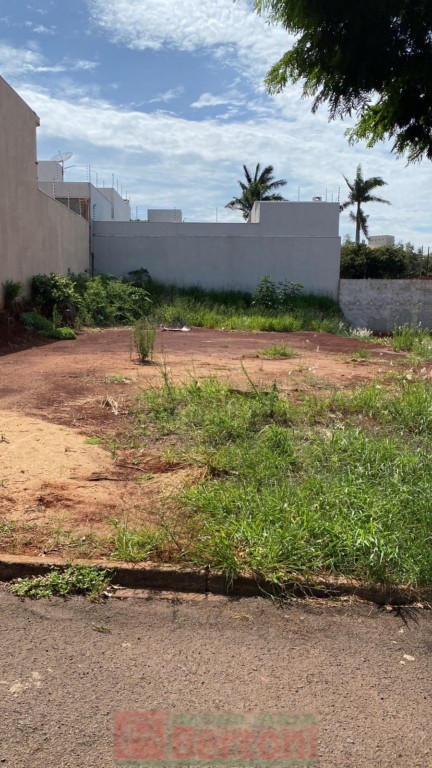 Terreno para venda no Jardim Morumbi em Arapongas com 450m² por R$ 360.000,00