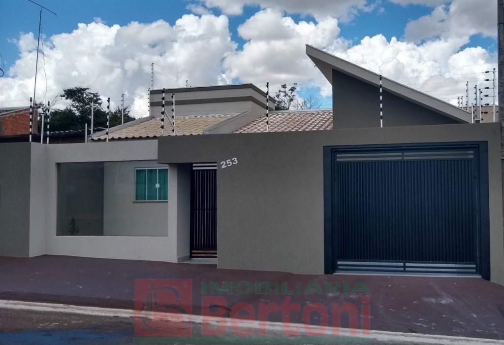 Residência para venda no Jardim Casa Grande II em Arapongas com 116m² por R$ 450.000,00