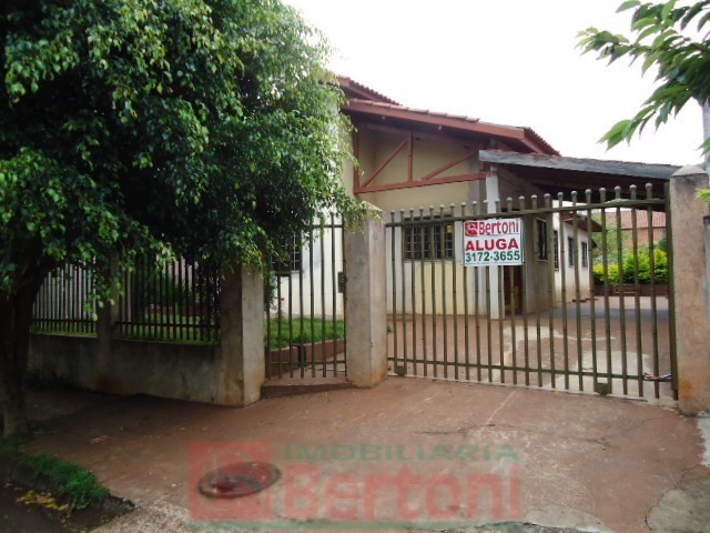 Residência para vendalocacaovenda e locacao no Jardim Baroneza em Arapongas com 0m² por R$ 350.000,001.000,00