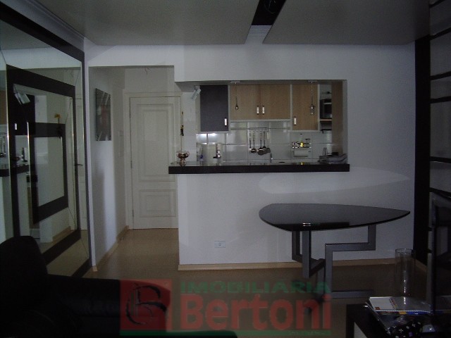 Apartamento para venda no Centro em Arapongas com 72m² por R$ 400.000,00