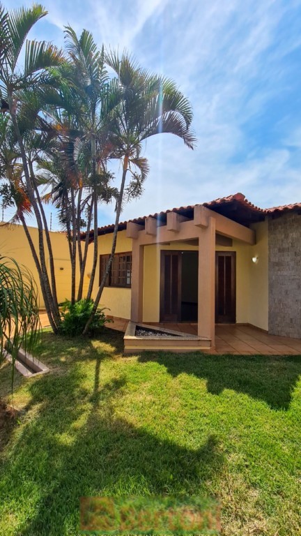 Residência para venda no Vila Sao Joao em Arapongas com 300m² por R$ 1.500.000,00