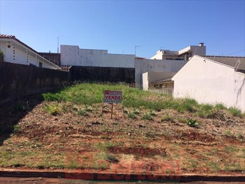 Terreno para venda no Vila Aymore em Arapongas com 360m² por R$ 200.000,00
