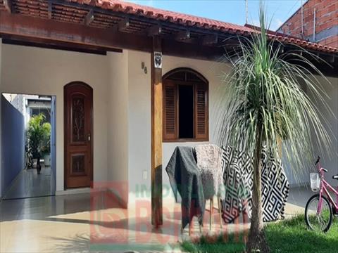 Residência para venda no Conjunto Del Condor em Arapongas com 154m² por R$ 450.000,00