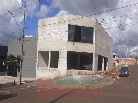 Barracão para locacao no Centro em Arapongas com 511m² por R$ 12.800,00