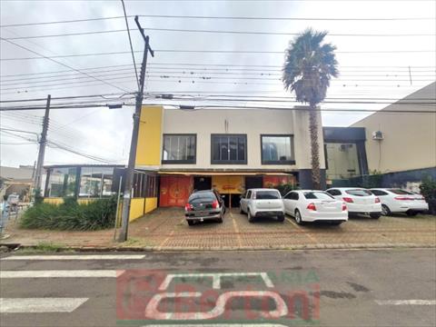 Salao Comercial para locacao no Centro em Arapongas com 490m² por R$ 7.000,00