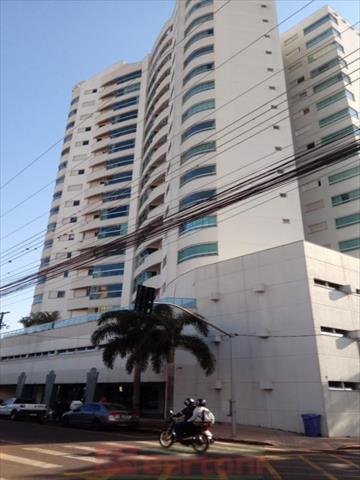 Apartamento para locacao no Centro em Arapongas com 0m² por R$ 3.200,00