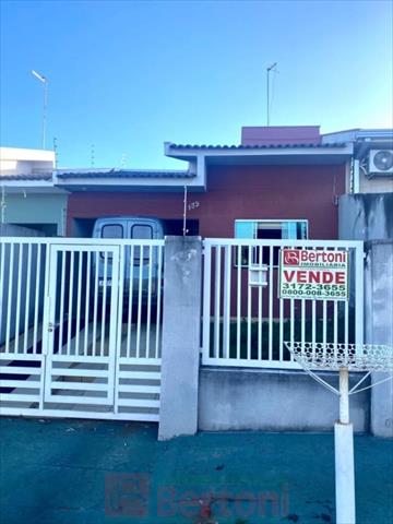 Residência para venda no Jardim Santo Antonio em Arapongas com 70m² por R$ 220.000,00