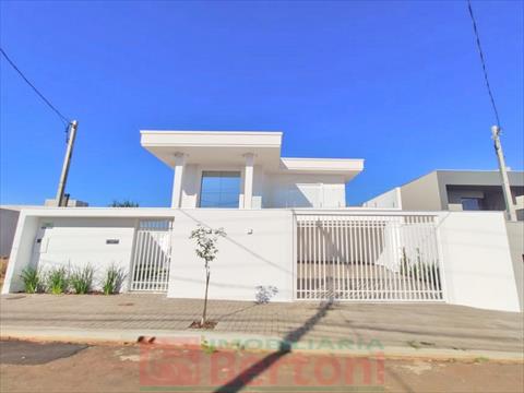 Residência para venda no Jardim Morumbi em Arapongas com 330m² por R$ 2.200.000,00