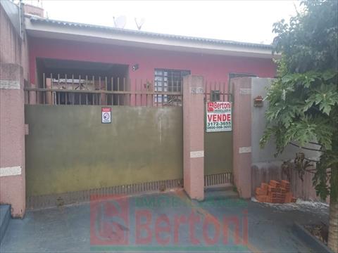 Residência para venda no Jardim Novo Horizonte em Arapongas com 138,08m² por R$ 250.000,00
