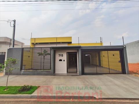 Residência para venda no Jardim Parana em Arapongas com 225m² por R$ 1.200.000,00