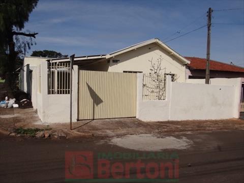 Residência para venda no Jardim Primavera em Arapongas com 90m² por R$ 200.000,00
