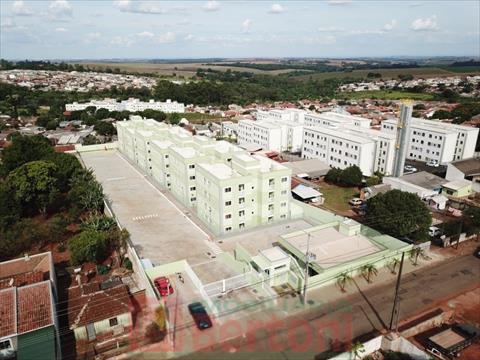 Apartamento para venda no Vila Brasil em Arapongas com 52,21m² por R$ 200.000,00