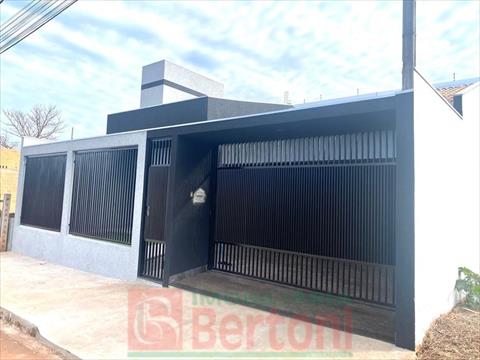 Residência para venda no Jardim Interlagos em Arapongas com 144m² por R$ 530.000,00