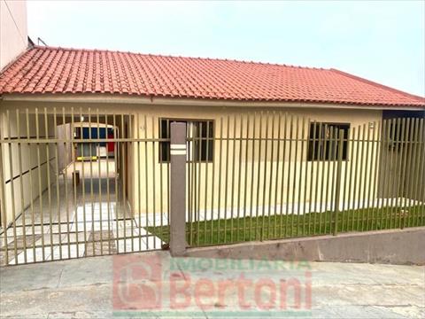 Residência para venda no Jardim Santo Antonio em Arapongas com 150m² por R$ 350.000,00