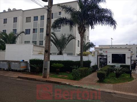 Apartamento para venda no Jardim Aeroporto em Arapongas com 56m² por R$ 120.000,00