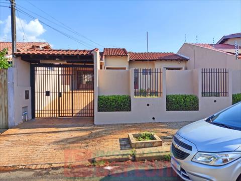 Residência para locacao no Jardim Baroneza em Arapongas com 0m² por R$ 1.910,00